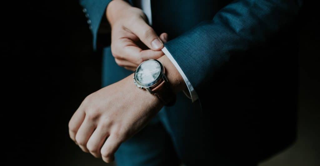 Kinek a „kiváltsága” függővé válni?